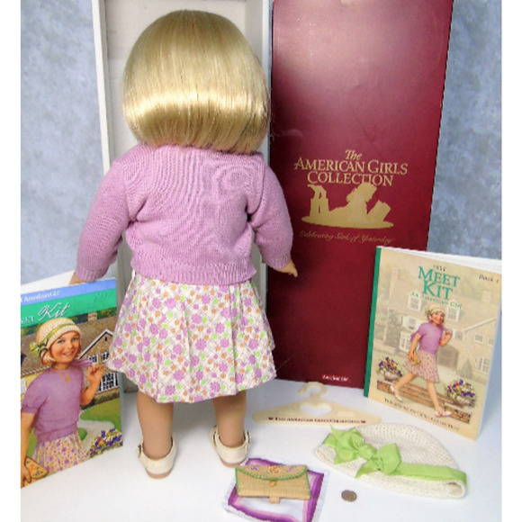 VTG American Girl 18" KIT DOLL + Meet Outfit Accessories Necklace Coin Hat Box - Picture 4 of 14